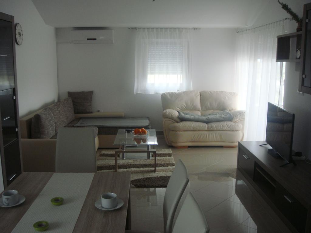 Apartments Vladimir Privlaka  Esterno foto