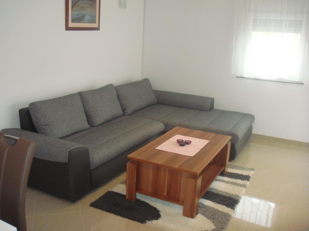 Apartments Vladimir Privlaka  Esterno foto