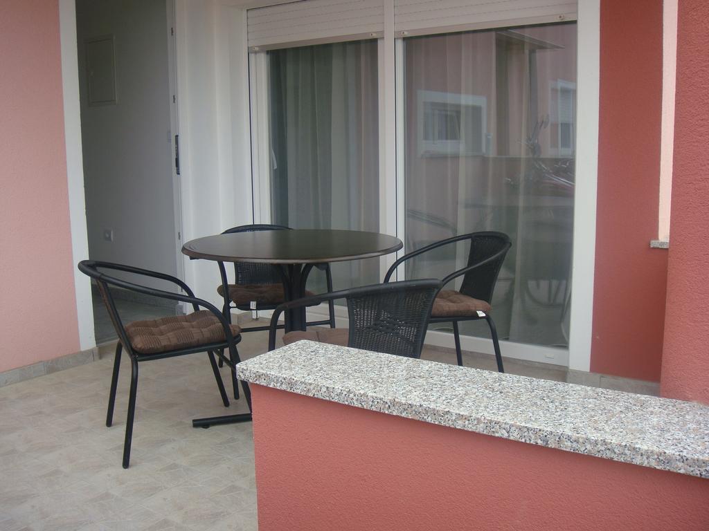 Apartments Vladimir Privlaka  Esterno foto
