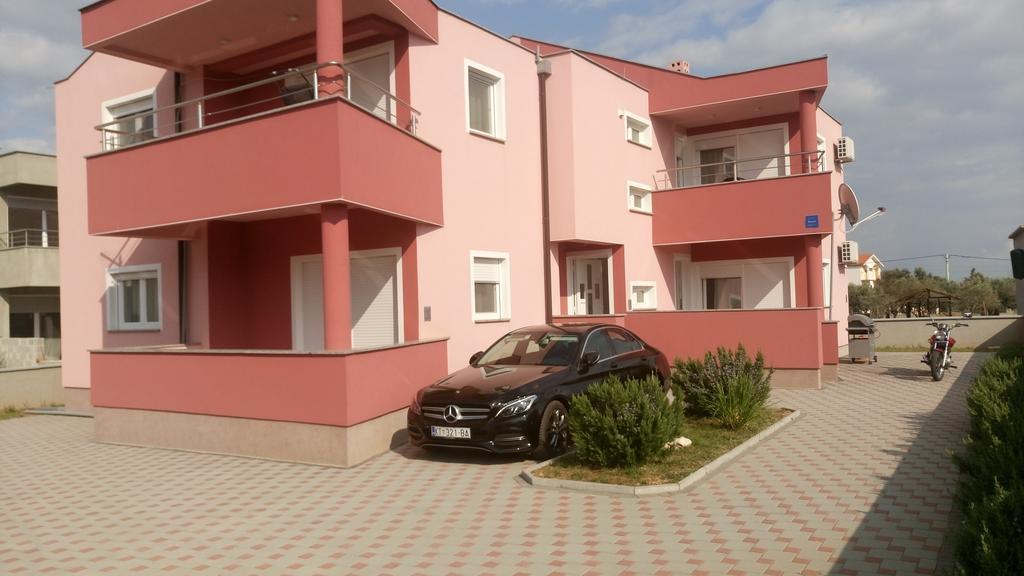 Apartments Vladimir Privlaka  Esterno foto